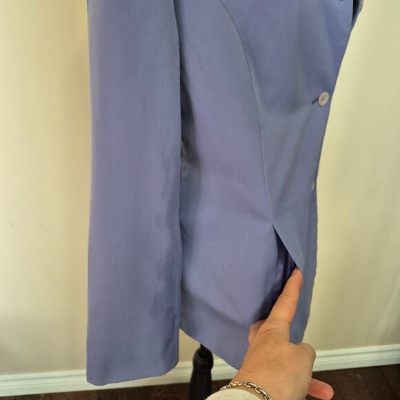 Blazer - Picture 3 of 7